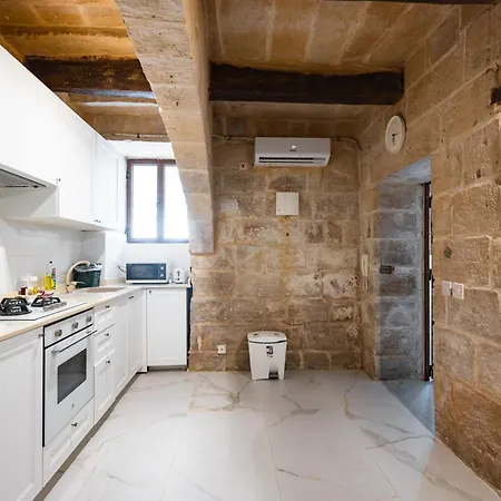 Thor's Space By Vallettastay *