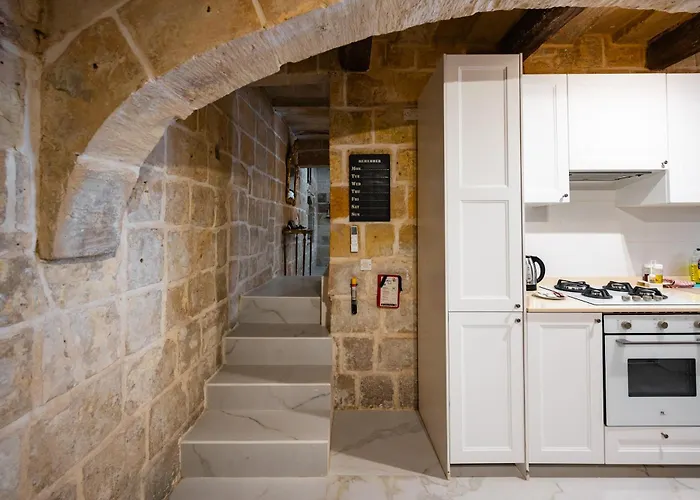 Apartman Thor's Space By Vallettastay