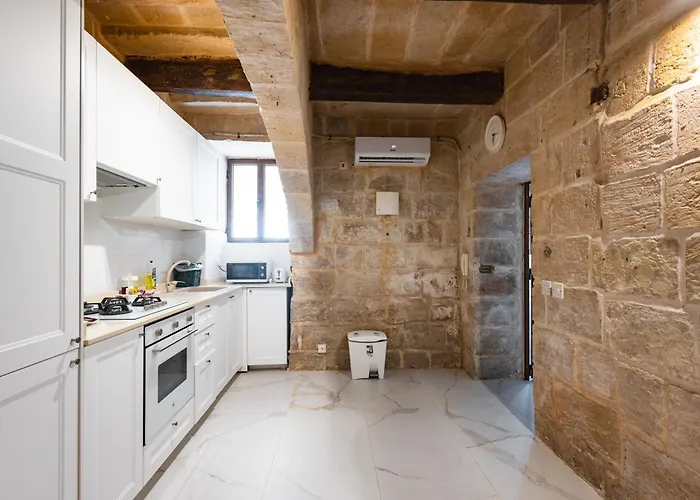 Thor's Space By Vallettastay *